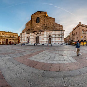 Piazza Maggiore, Bologna, Italy